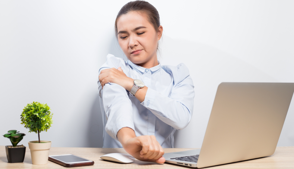 how-to-prevent-mouse-shoulder-pain-dynamic-chiropractic-blog