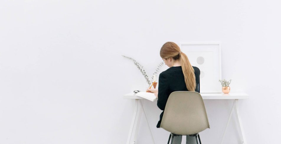 Should You Sit Or Stand At Work-office sitting